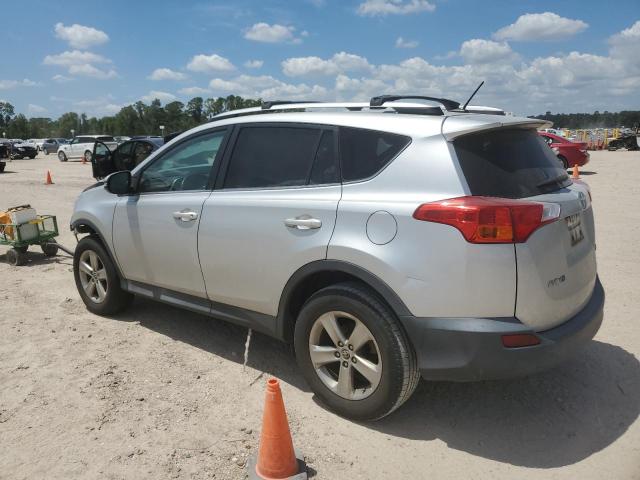 2T3WFREV6FW215985 Toyota Rav4 Xle