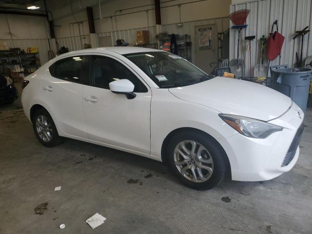 3MYDLBYV7HY154339 Toyota YARIS IA
