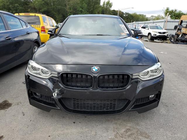 WBA8D9C5XHK677735 BMW 330 XI
