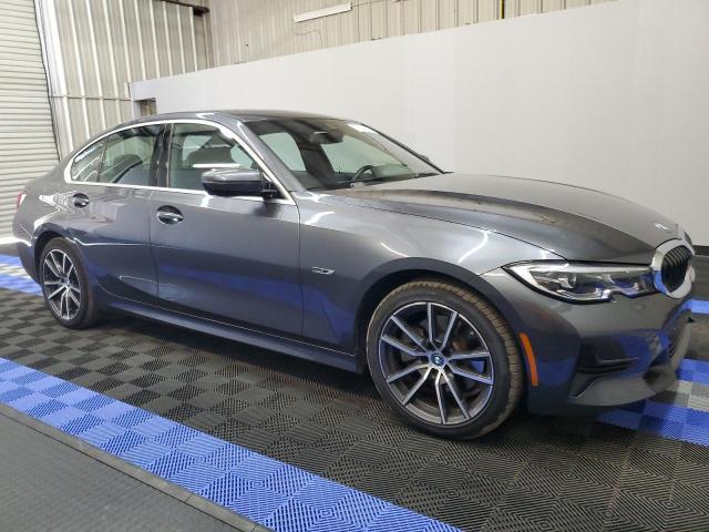 3MW5P9J04N8C70105 BMW 330xe