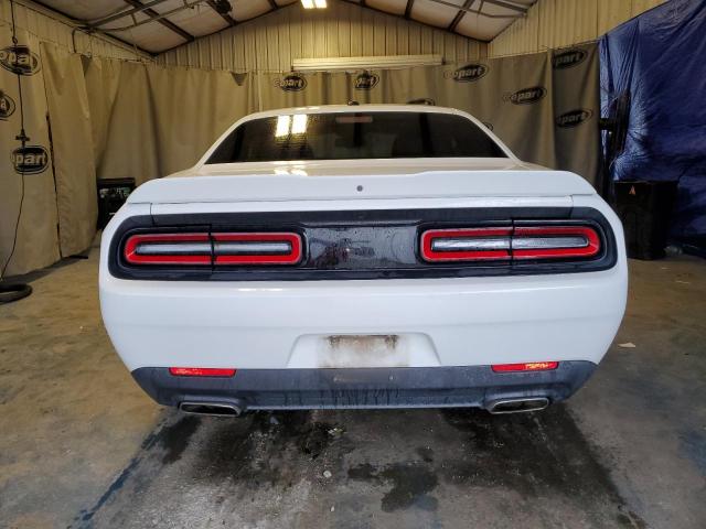 2C3CDZAG1GH200932 Dodge Challenger Sxt