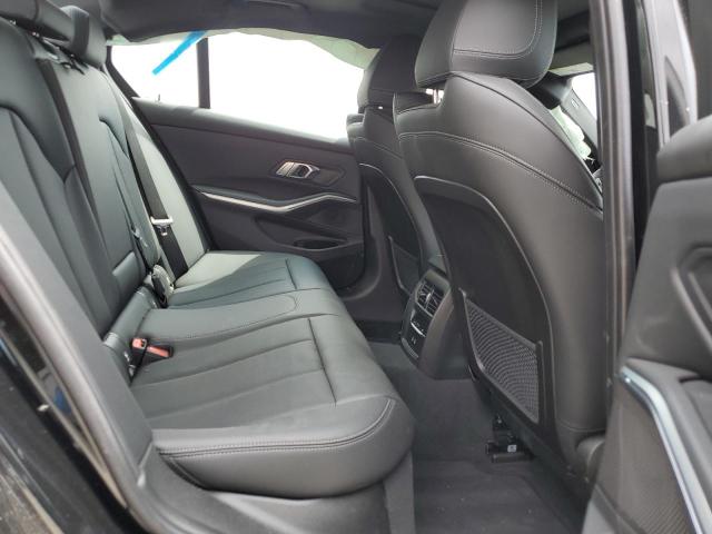 3MW89FF03P8D18484 BMW 330XI