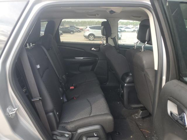 3C4PDCGBXHT562630 Dodge Journey Crossroad