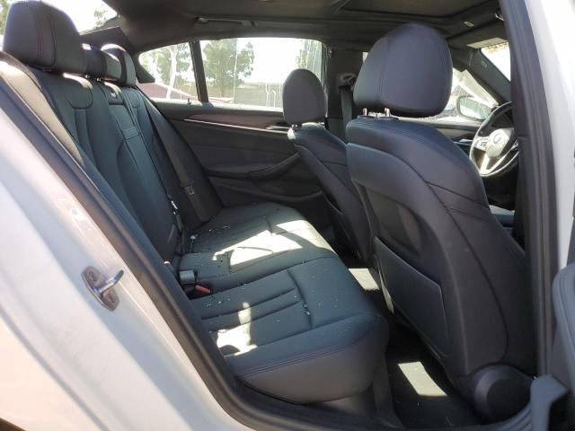 WBAJA9C59JG622857 BMW 530e