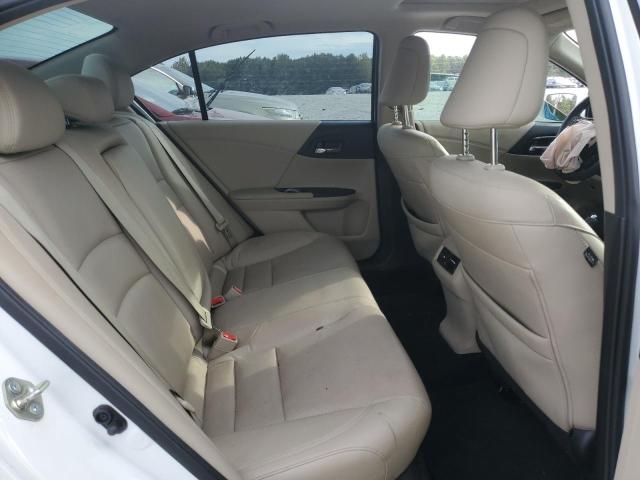 1HGCR3F95GA032460 Honda Accord Touring