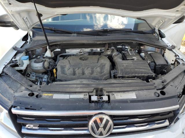 3VV2B7AXXLM071961 Volkswagen TIGUAN SE