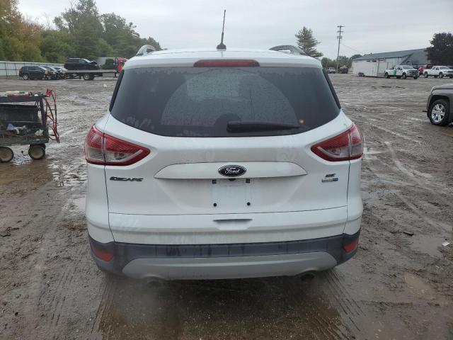 1FMCU9GX9FUB60657 Ford ESCAPE SE
