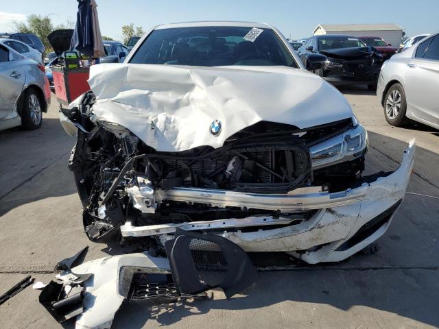 WBA13BK09PCM44584 BMW M550xi