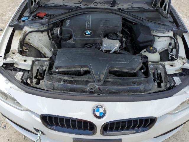 WBA8E5G52JNV02433 BMW 320 XI
