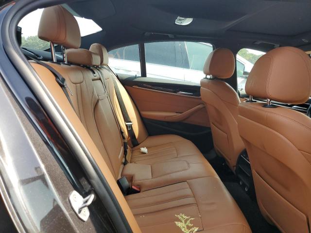 WBAJA7C57KWW12307 BMW 530 XI