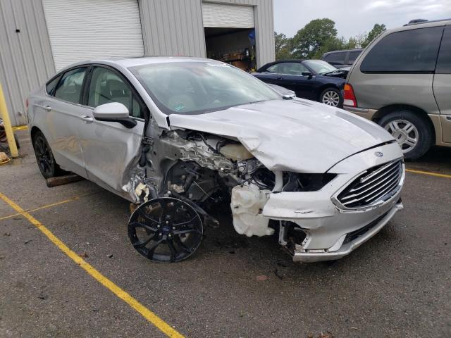 3FA6P0HD9KR172579 Ford FUSION SE
