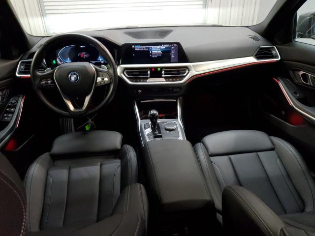 3MW5P9J04N8C72565 BMW 330xe