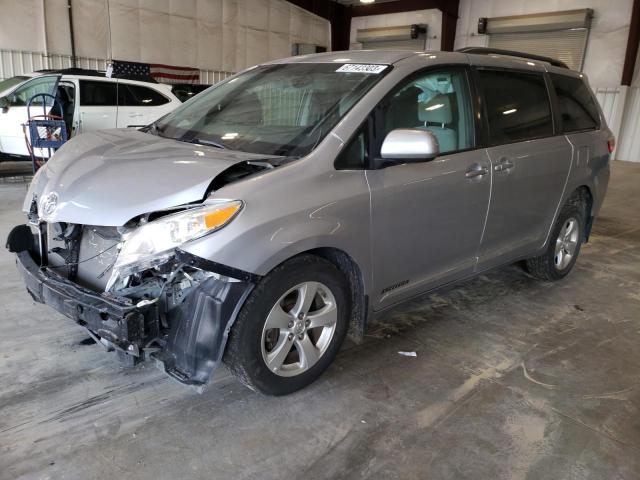 Toyota SIENNA LE 2017 5TDKZ3DC0HS878377 Image 1