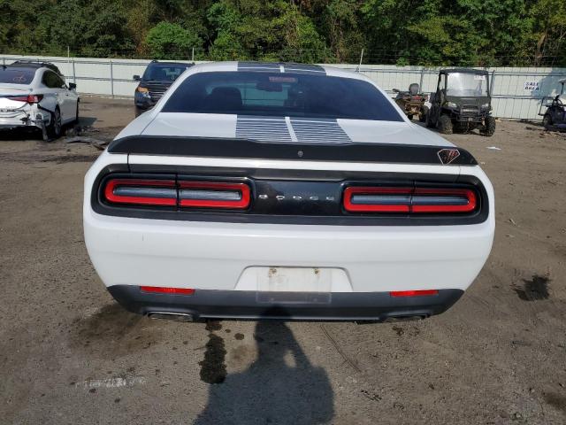 2C3CDZAG3GH279858 Dodge Challenger Sxt