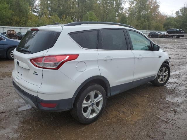 1FMCU9GX9FUB60657 Ford ESCAPE SE