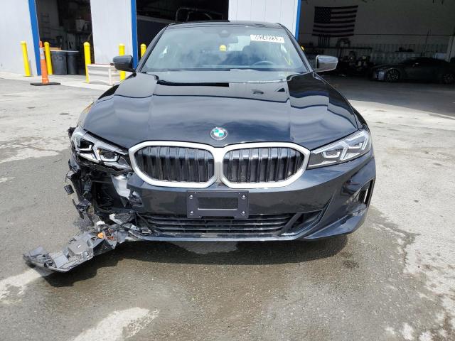 3MW89FF03P8D18484 BMW 330XI