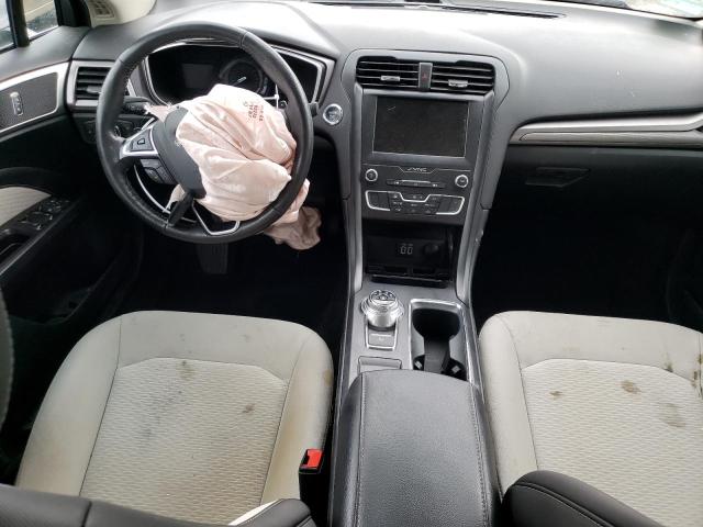 3FA6P0HD9KR172579 Ford FUSION SE