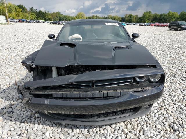 2C3CDZAG0FH804163 Dodge Challenger Sxt