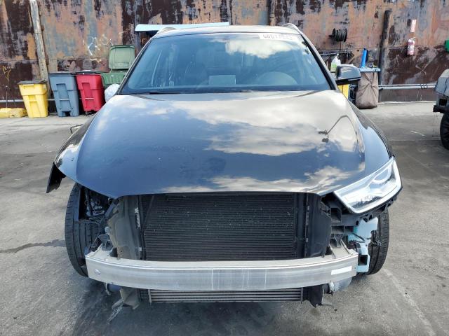 WA1BCCFS3JR002830 Audi Q3 PREMIUM