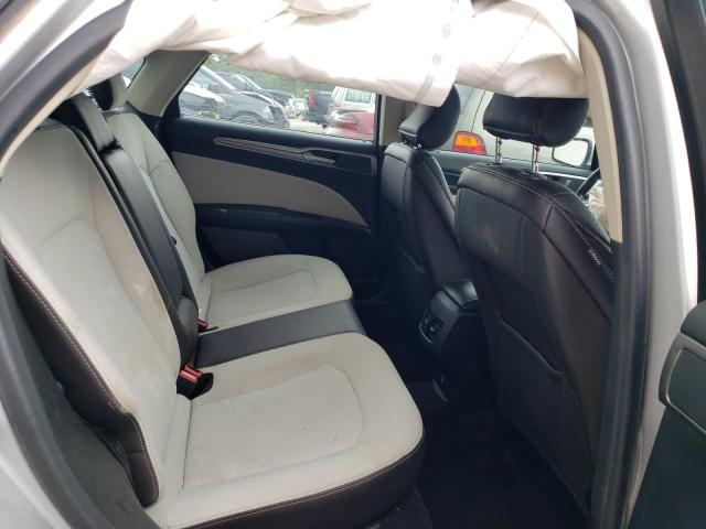 3FA6P0HD9KR172579 Ford FUSION SE