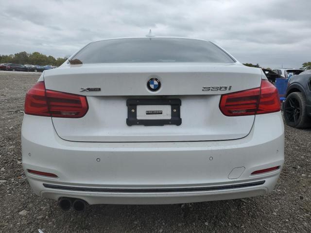 WBA8D9G54JNU68957 BMW 330 XI