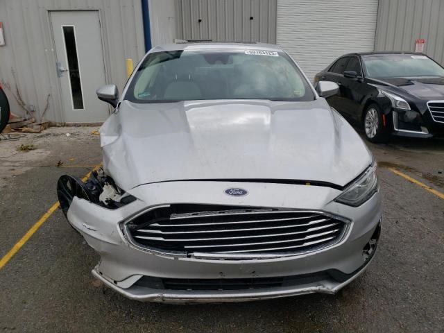 3FA6P0HD9KR172579 Ford FUSION SE