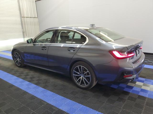 3MW5P9J04N8C72565 BMW 330xe