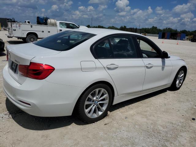 WBA8E5G52JNV02433 BMW 320 XI