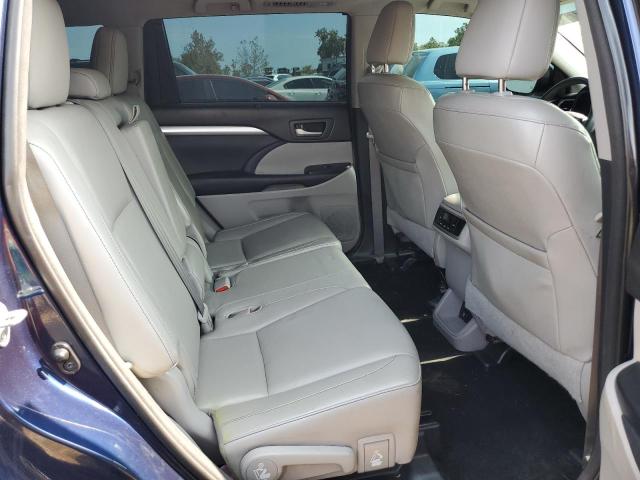 5TDKKRFH8FS078178 Toyota Highlander Xle