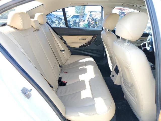 WBA8A9C53HK619989 BMW 320 I