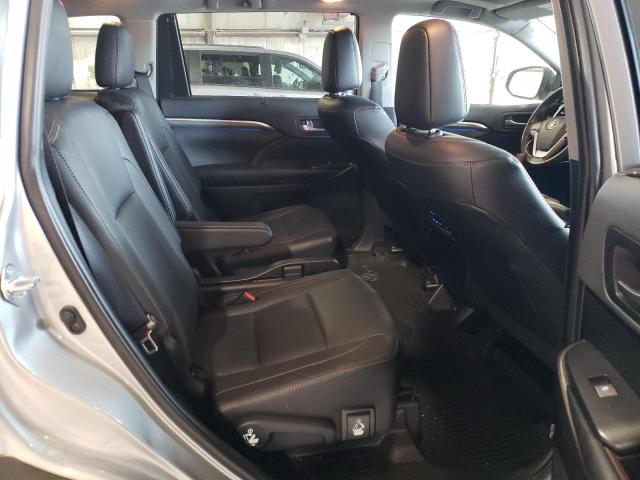 5TDDZRFH6KS736076 Toyota Highlander