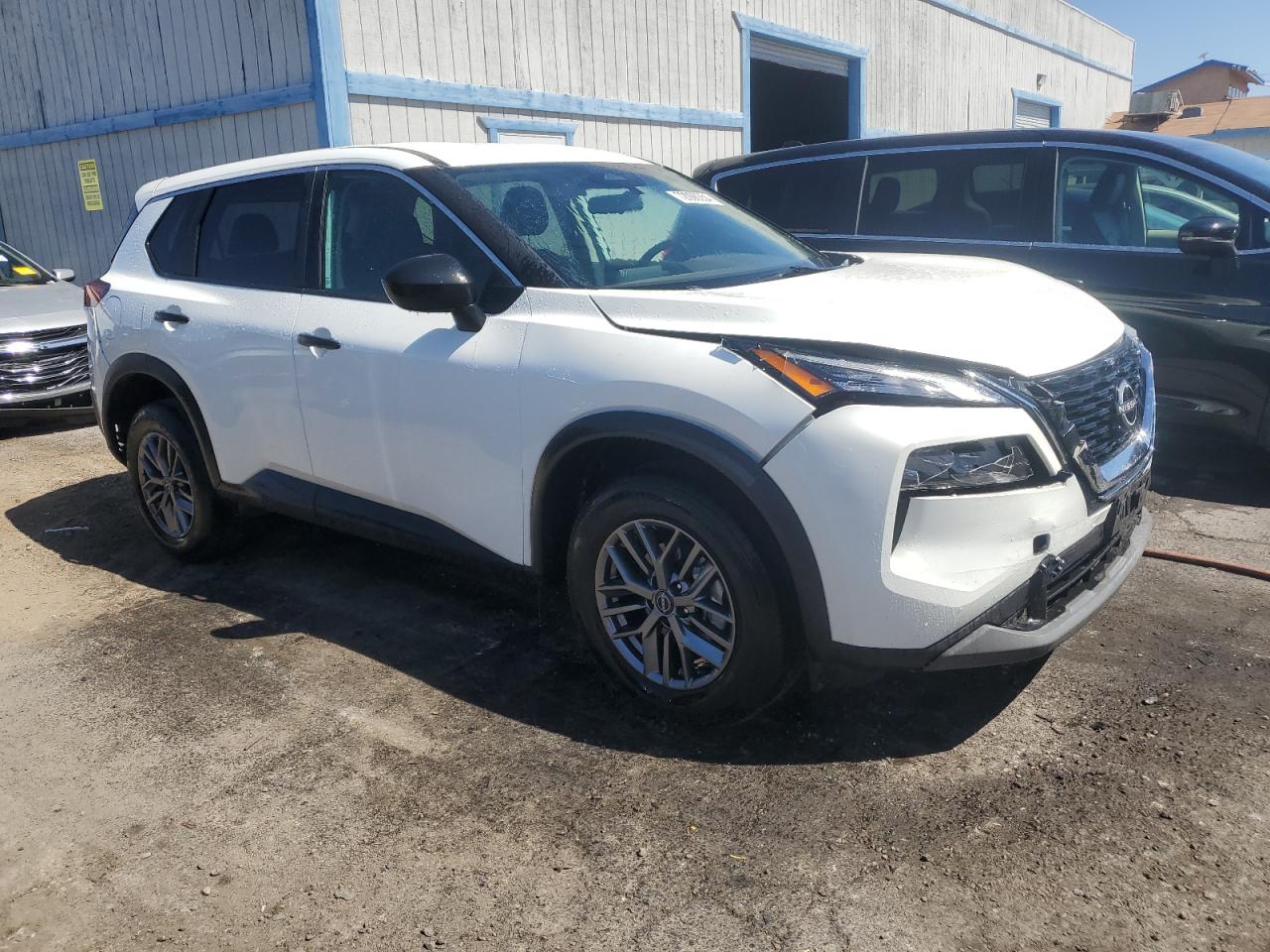 5N1BT3AB8PC946188 Nissan ROGUE S