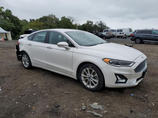 3FA6P0SU2KR218052 Ford FUSION TIT