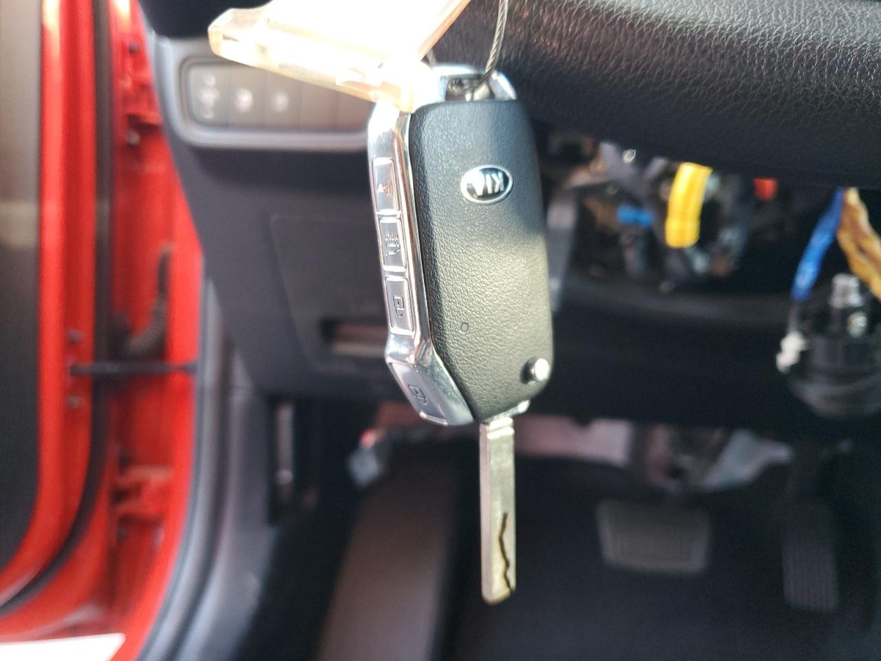 KNDJ23AU9P7206744 KIA SOUL LX