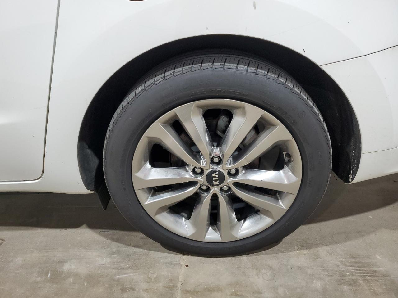 KNDME5C16F6029173 KIA Sedona Sxl