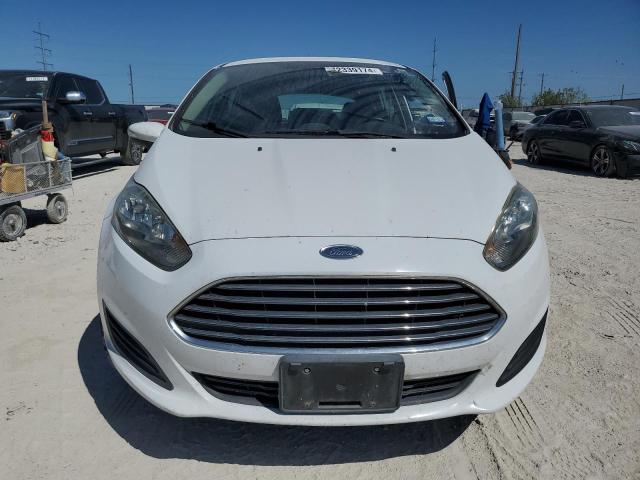 3FADP4EJ2FM105611 Ford FIESTA SE