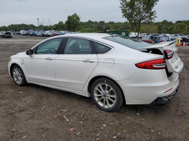 3FA6P0SU2KR218052 Ford FUSION TIT