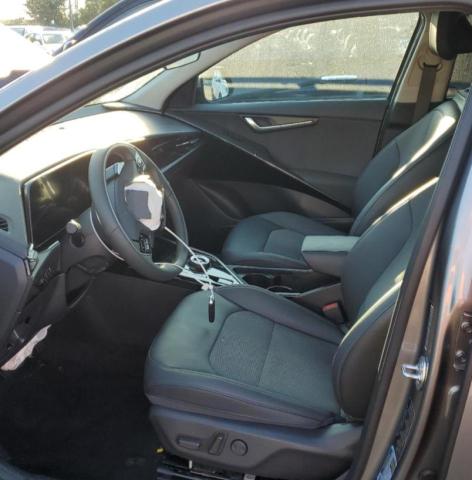 KNDCR3L1XR5113480 KIA Niro Wind