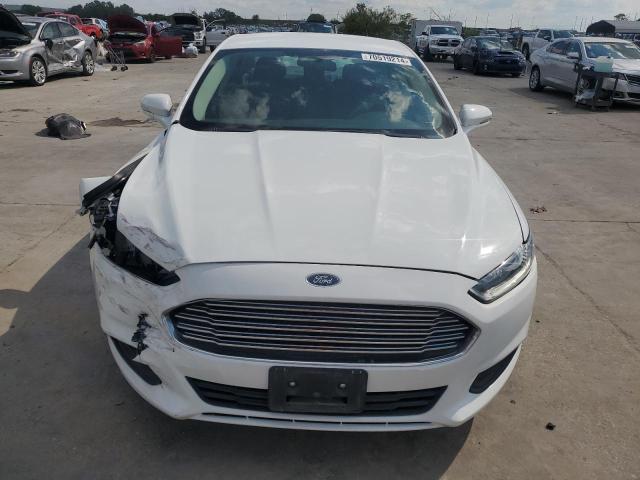 3FA6P0LU1GR360205 Ford FUSION SE