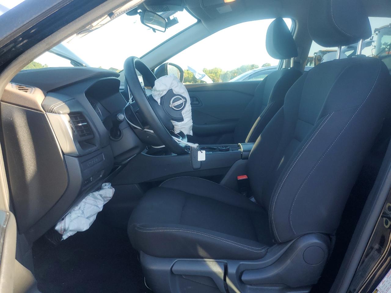 5N1BT3AB4PC783166 Nissan ROGUE S