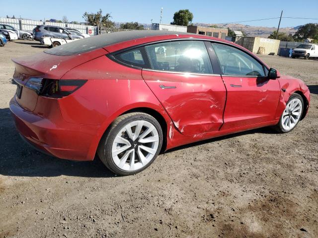 5YJ3E1EA7NF330779 Tesla 2022