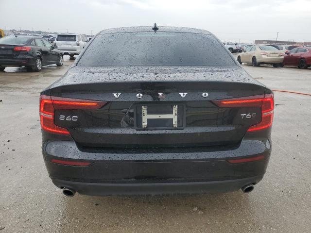 7JRA22TK5LG066614 Volvo S60 T6 Mom