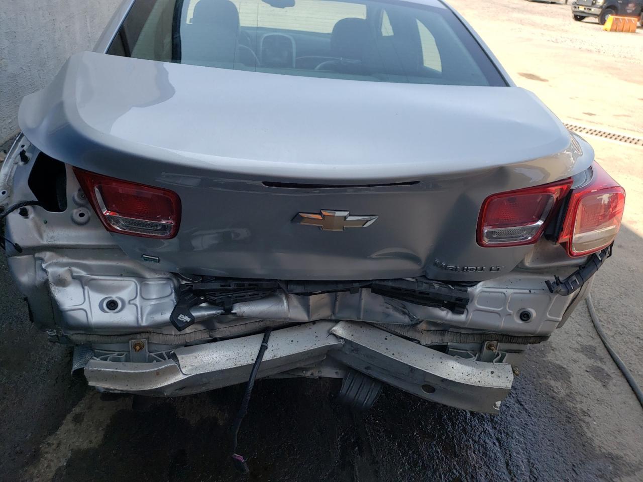 1G11E5SL8EF237813 Chevrolet MALIBU 2LT