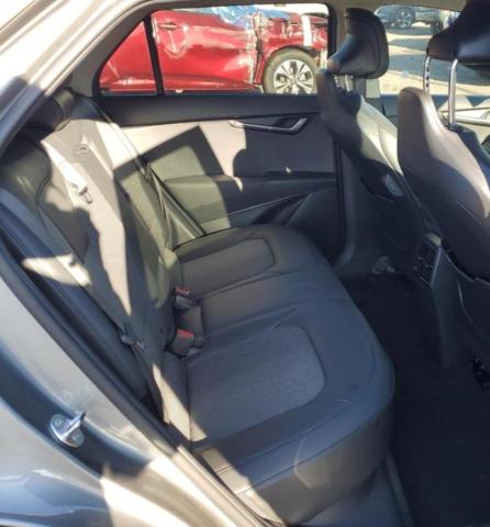 KNDCR3L1XR5113480 KIA Niro Wind
