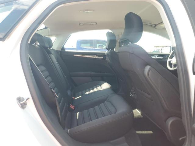 3FA6P0LU1GR360205 Ford FUSION SE