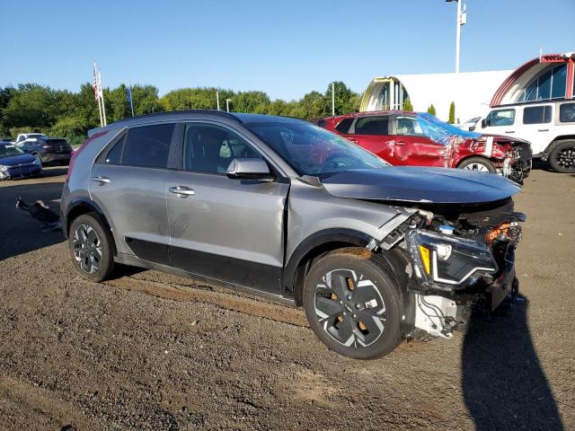 KNDCR3L1XR5113480 KIA Niro Wind