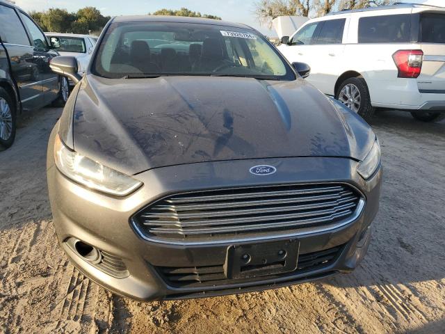 3FA6P0H93FR219588 Ford FUSION SE