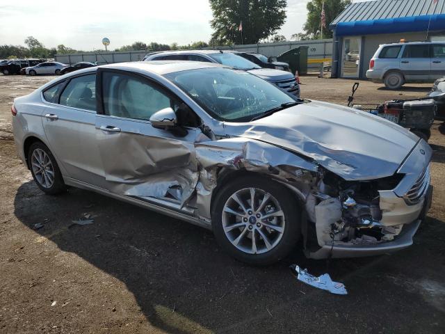 3FA6P0LU9HR296139 Ford FUSION SE