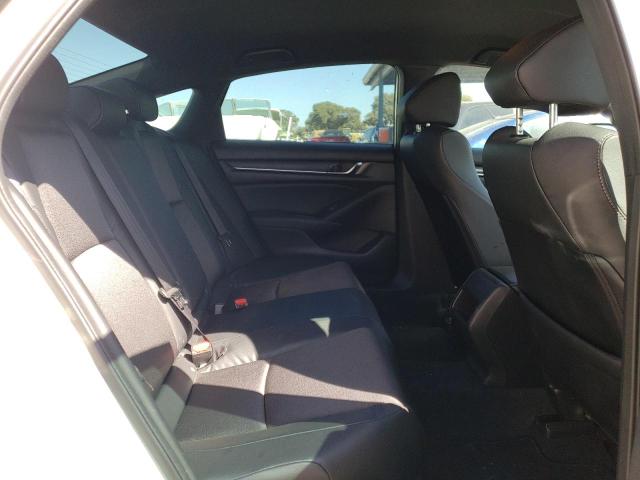1HGCV1F30JA215879 Honda Accord Sport