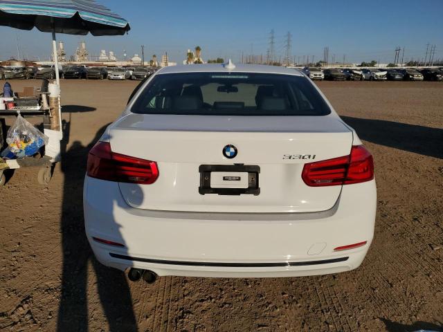 WBA8B9C53JEE82542 BMW 330 I
